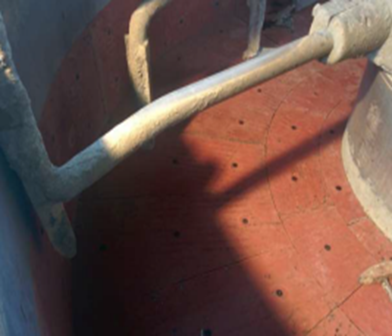 WELD CLADDED WEAR RESISTANT PLATES